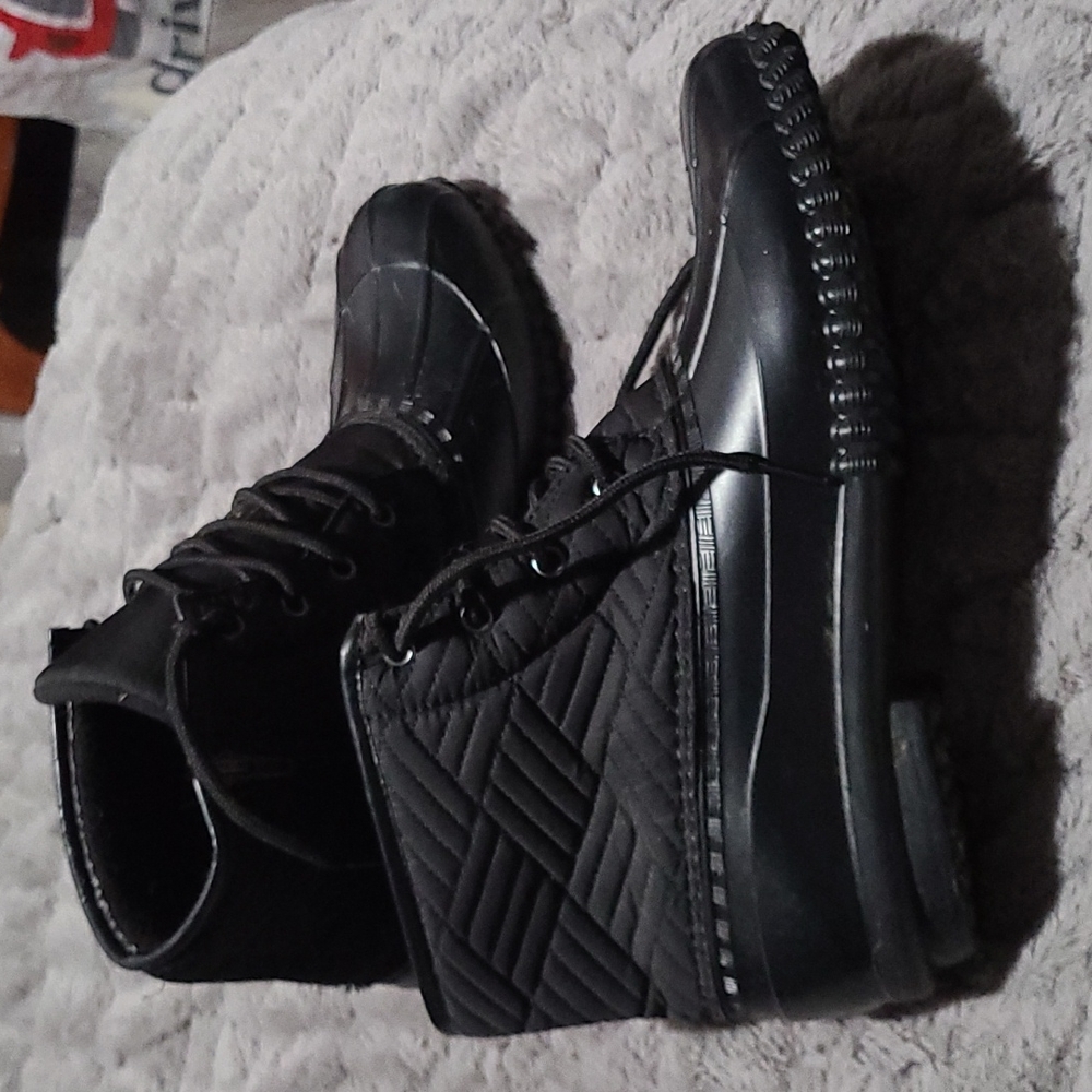 Womens rain boots